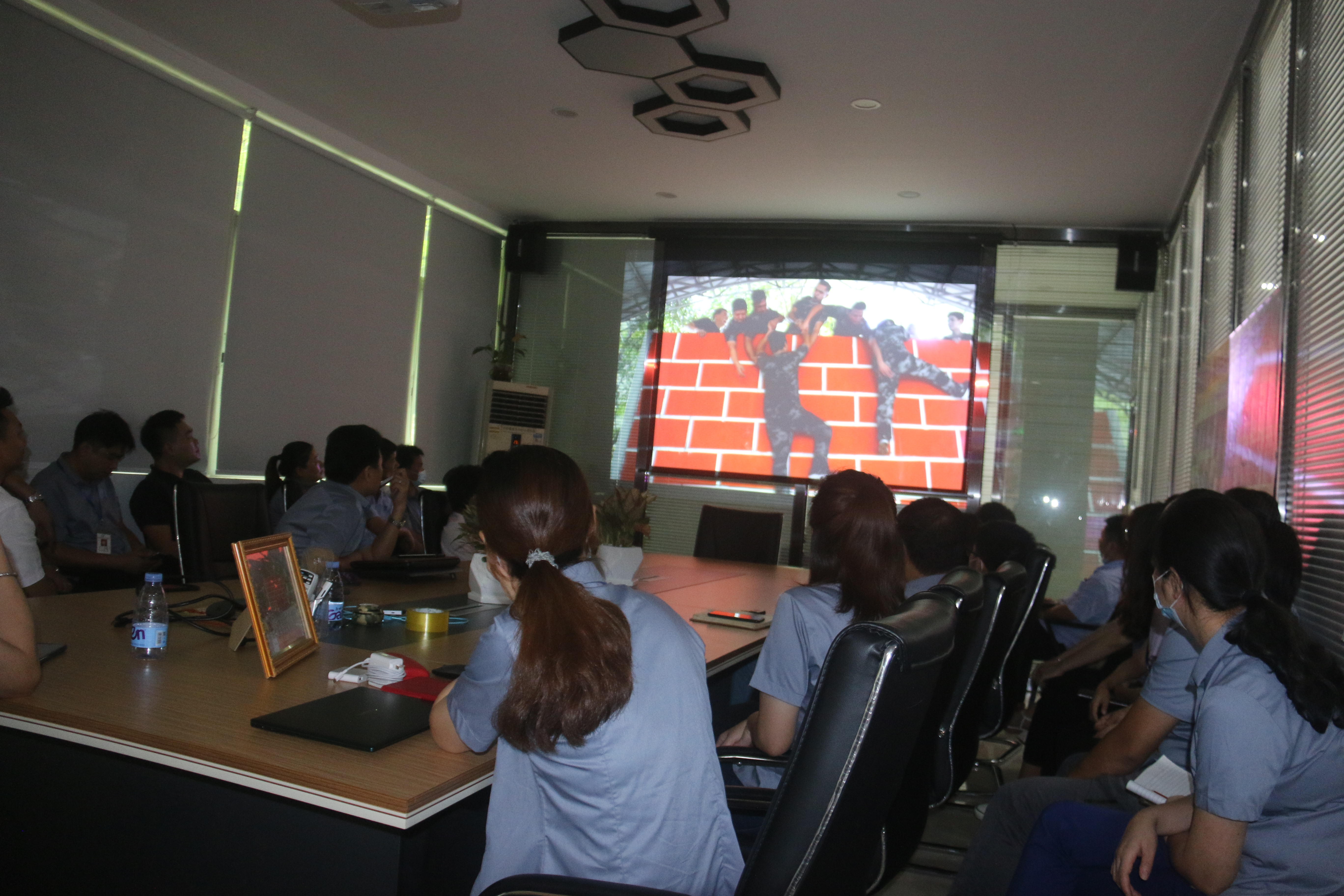 同心協(xié)力、贏在執(zhí)行、共創(chuàng)輝煌-深圳譽格拓展訓練回顧